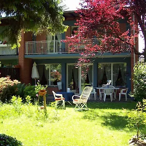 Chez Jean Et Daisy Riehen